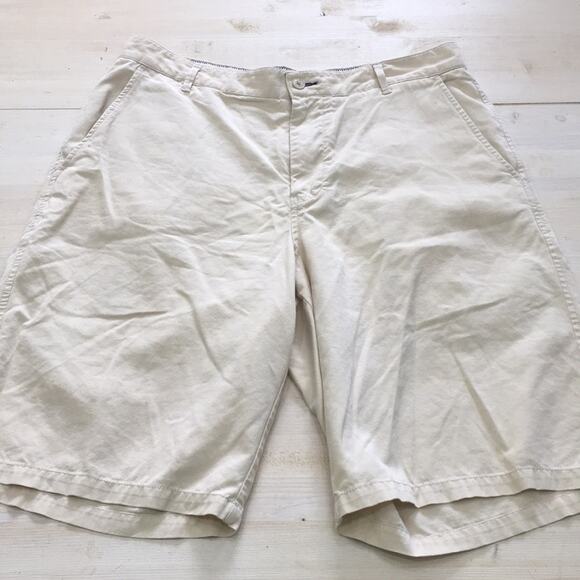 Reyn Spooner flat front chino khaki shorts sz 32 - Picture 1 of 6